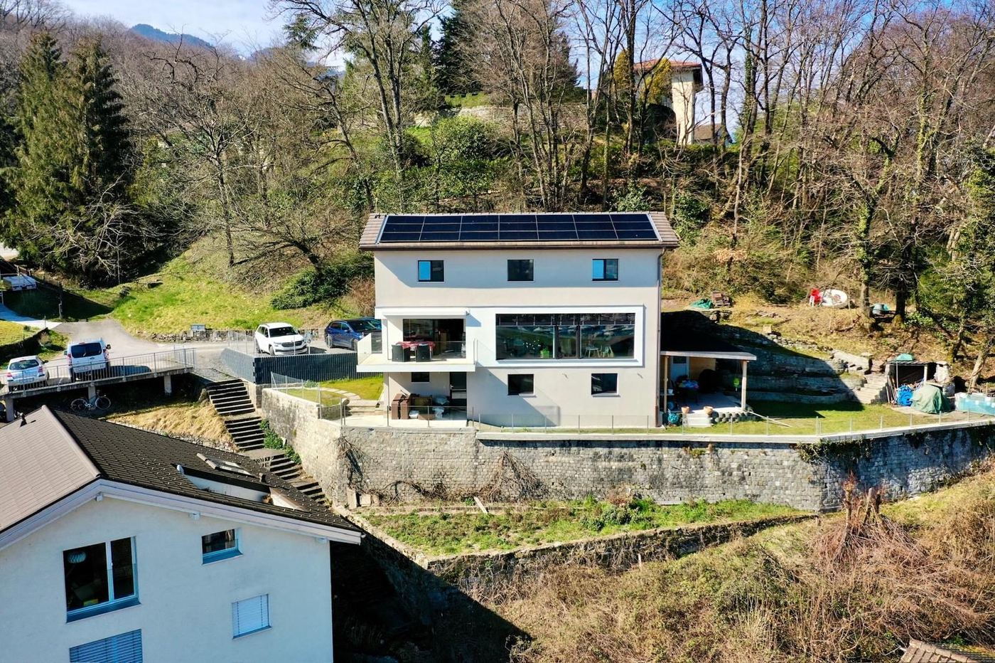 Façade après rénovation énergétique — isolation et menuiseries neuves, Le Bouveret